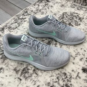 w nike flex trainer 8